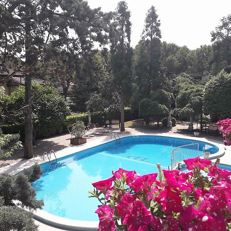 New Tiffany'S Park Hotell Lido di Jesolo Exteriör bild
