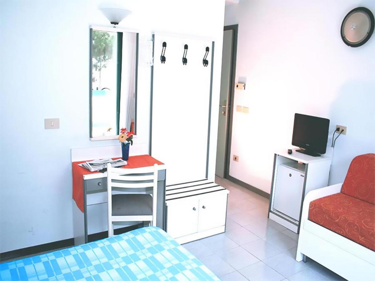 New Tiffany'S Park Hotell Lido di Jesolo Exteriör bild