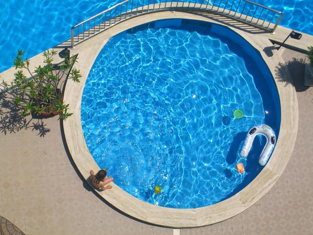 New Tiffany'S Park Hotell Lido di Jesolo Exteriör bild