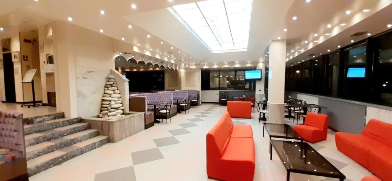 New Tiffany'S Park Hotell Lido di Jesolo Exteriör bild