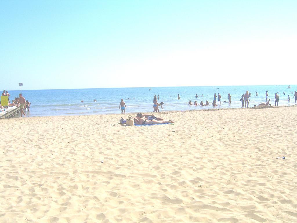 New Tiffany'S Park Hotell Lido di Jesolo Exteriör bild