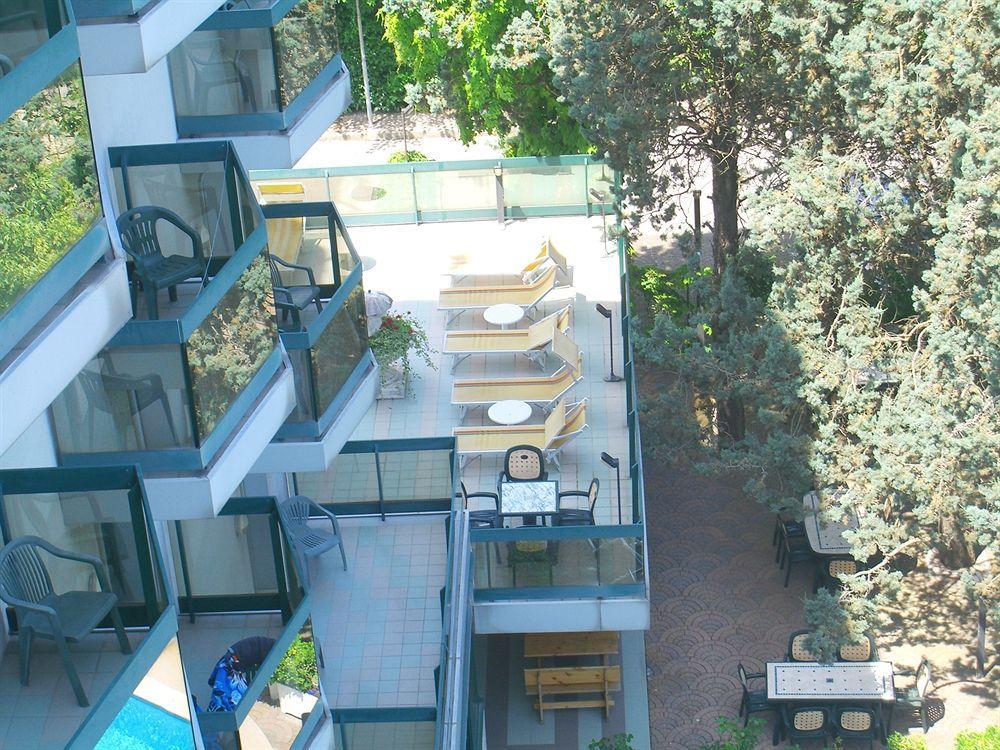 New Tiffany'S Park Hotell Lido di Jesolo Exteriör bild