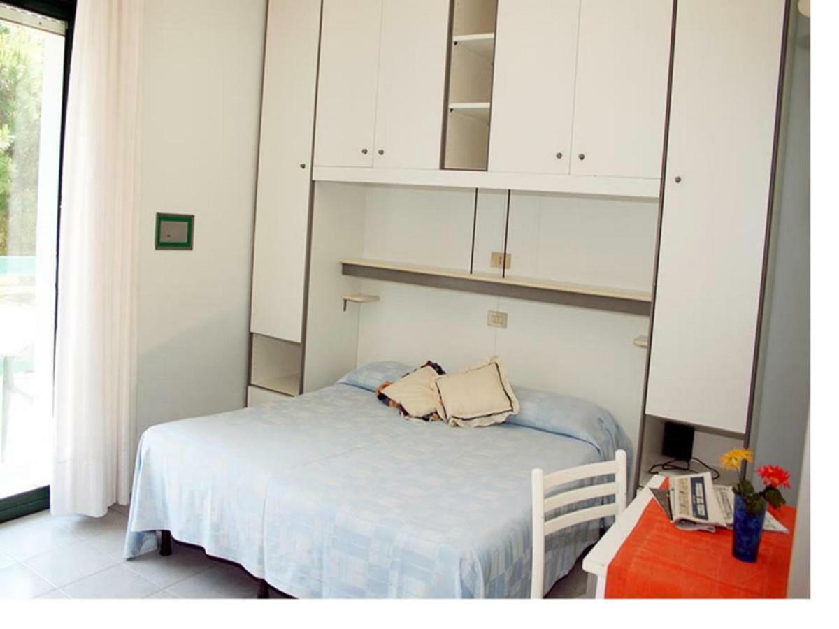 New Tiffany'S Park Hotell Lido di Jesolo Exteriör bild